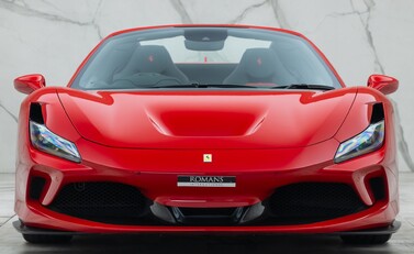 Ferrari F8 SPIDER 10