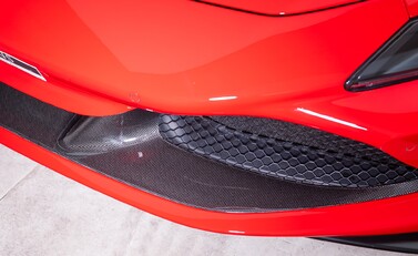 Ferrari F8 SPIDER 30