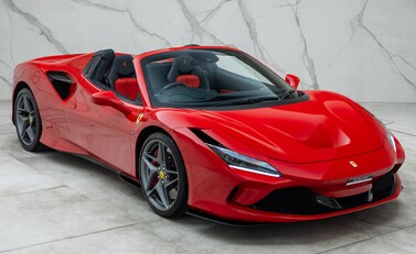 Ferrari F8 SPIDER 14