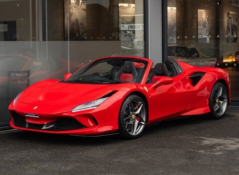 Ferrari F8 SPIDER 2