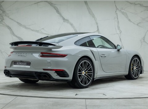 Porsche 911 Turbo S (991.2) 6