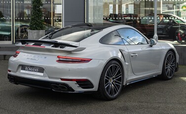 Porsche 911 Turbo S (991.2) 4