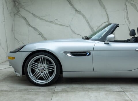 BMW Alpina Roadster V8 30