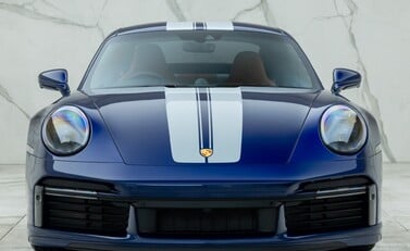 Porsche 911 SPORT CLASSIC (992) 6