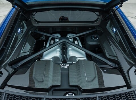 Audi R8 V10 PERFORMANCE CARBON BLACK 41