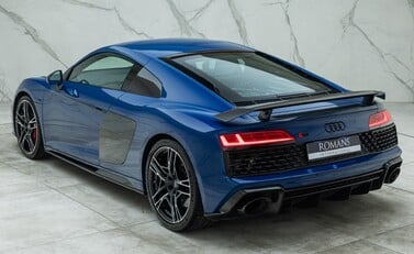 Audi R8 V10 PERFORMANCE CARBON BLACK 12