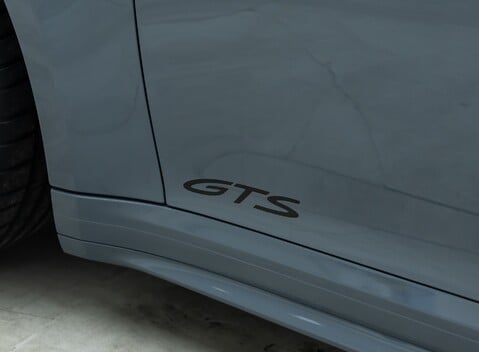 Porsche 911 Targa 4 GTS (992) 34