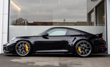 Porsche 911 Turbo S (992) 3