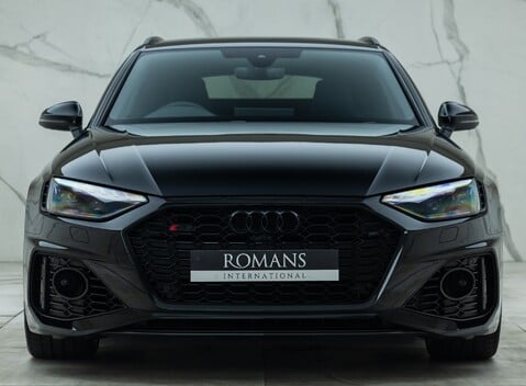 Audi RS4 Avant CARBON BLACK 7