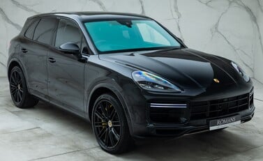 Porsche Cayenne TURBO 11