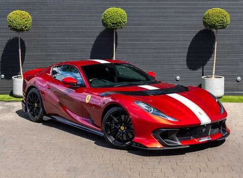 Ferrari 812 Competizione 2