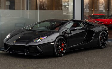 Lamborghini Aventador LP 700-4 2