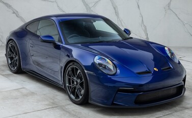 Porsche 911 GT3 TOURING (992) 11