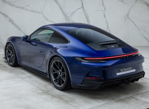 Porsche 911 GT3 TOURING (992) 12