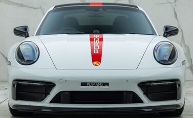 Porsche 911 Carrera 4 GTS 7