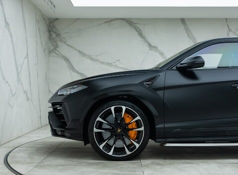 Lamborghini Urus S 36