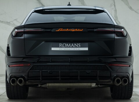 Lamborghini Urus S 8