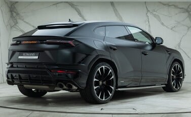 Lamborghini Urus S 6