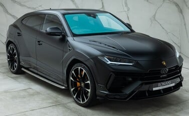 Lamborghini Urus S 11