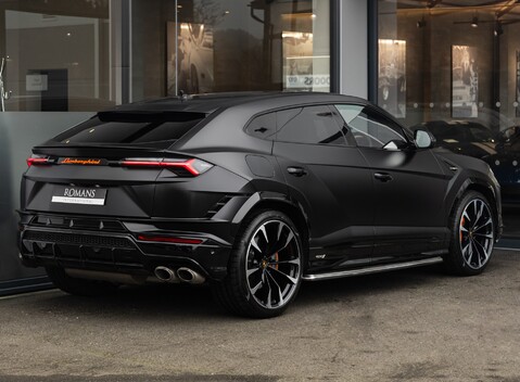 Lamborghini Urus S 4