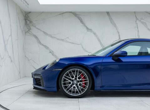 Porsche 911 Turbo (992) 26