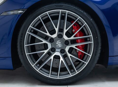 Porsche 911 Turbo (992) 28