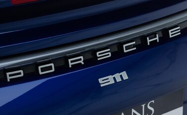 Porsche 911 Turbo (992) 33