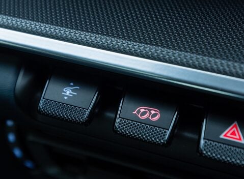 Porsche 911 Turbo (992) 23