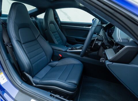 Porsche 911 Turbo (992) 14