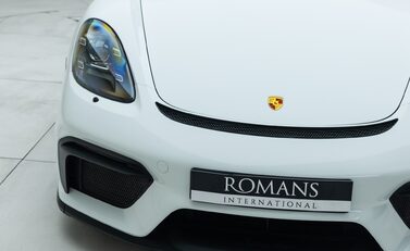 Porsche 718 SPYDER 31