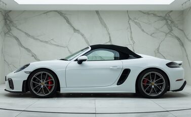 Porsche 718 SPYDER 7