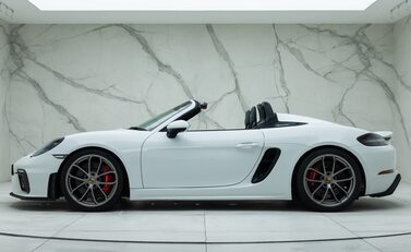 Porsche 718 SPYDER 6