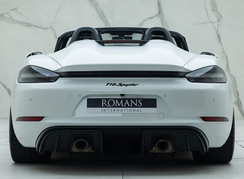 Porsche 718 SPYDER 11