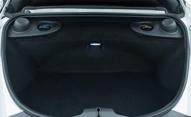 Porsche 718 SPYDER 42