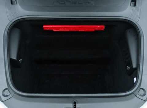 Porsche 718 SPYDER 41