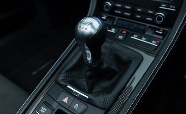 Porsche 718 SPYDER 25