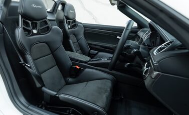 Porsche 718 SPYDER 17