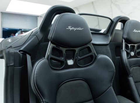 Porsche 718 SPYDER 18