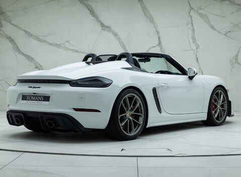 Porsche 718 SPYDER 9