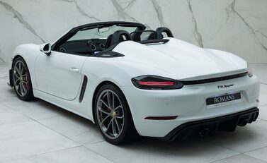 Porsche 718 SPYDER 15