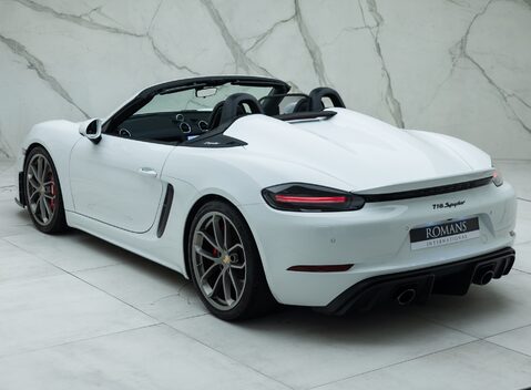 Porsche 718 SPYDER 15