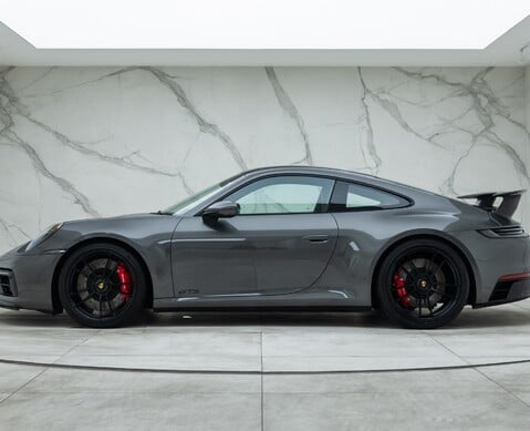 Porsche 911 Carrera 4 GTS (992) 