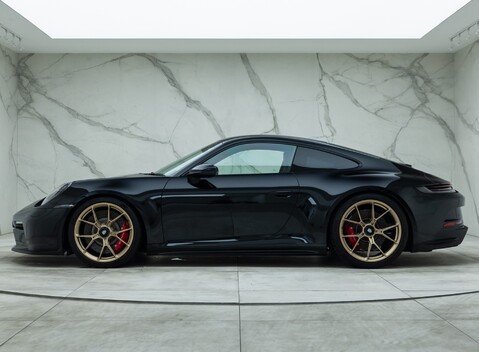 Porsche 911 GT3 TOURING (992) 5