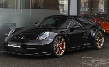 Porsche 911 GT3 TOURING (992) 2