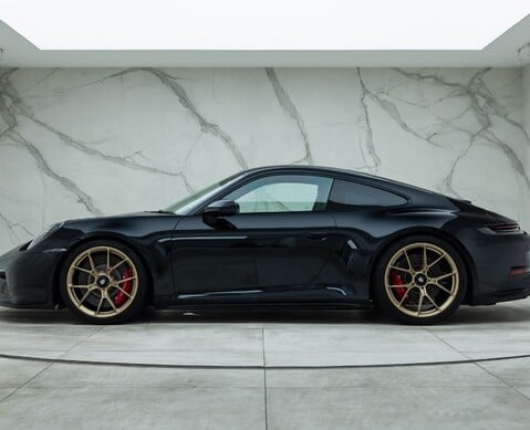 Porsche 911 GT3 TOURING (992) 