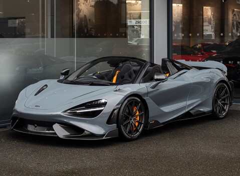 McLaren 765LT Spider 2