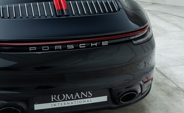 Porsche 911 Carrera 4S (992) 29