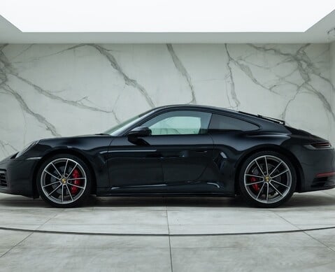 Porsche 911 Carrera 4S (992) 