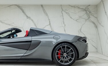 McLaren 570S Spider 47