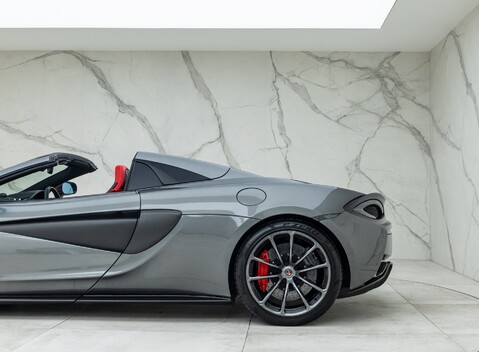 McLaren 570S Spider 47